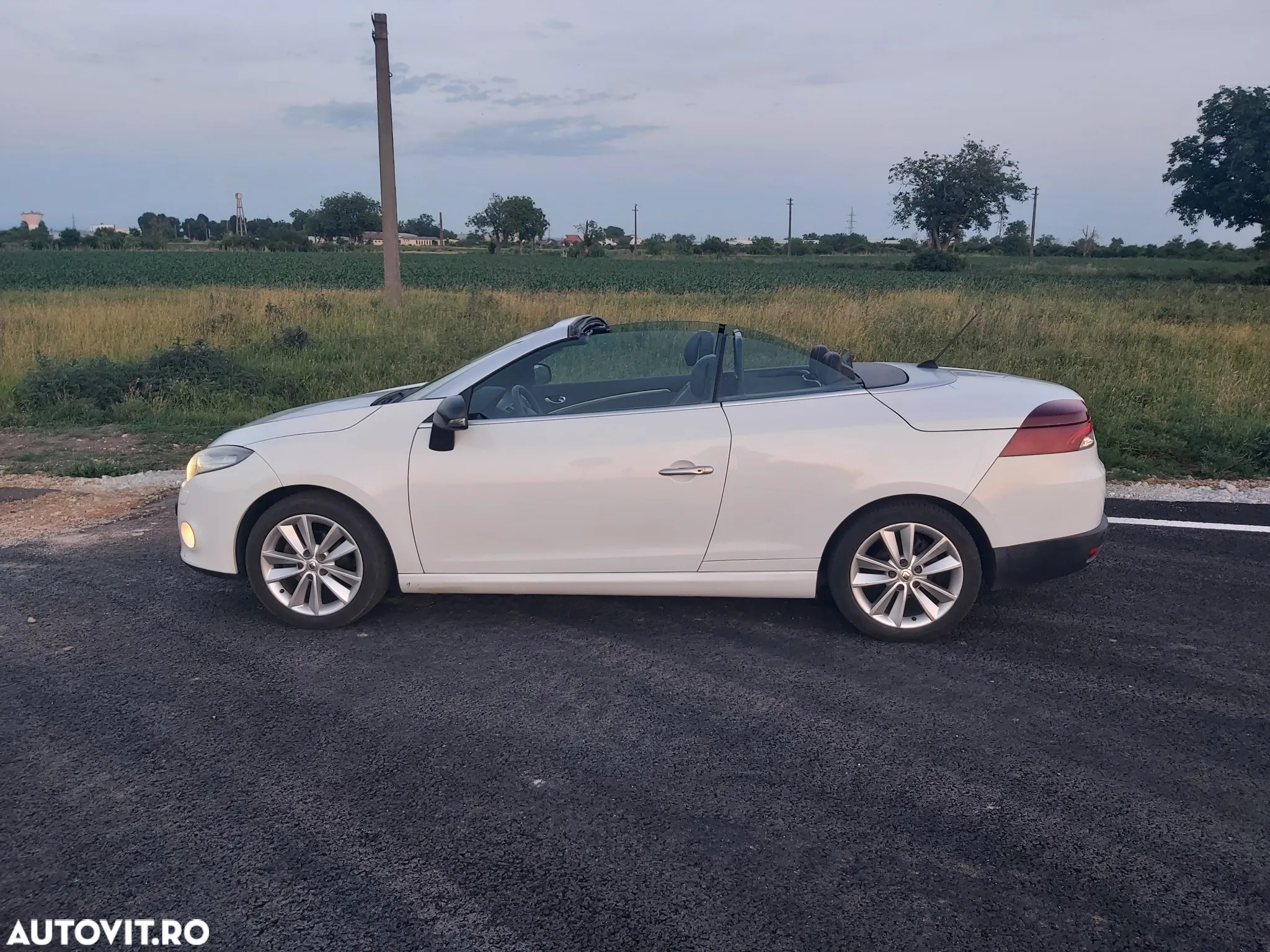 Renault Megane dCi 130 FAP Coupe-Cabriolet Luxe - 4