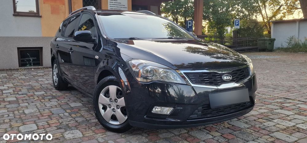 Kia Ceed 1.4 Comfort + - 1