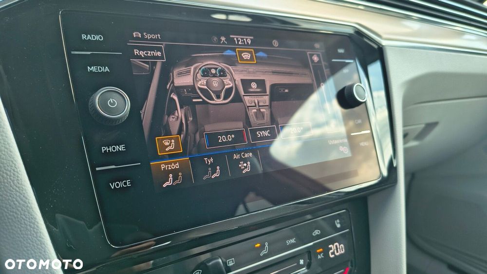 Volkswagen Passat - 33