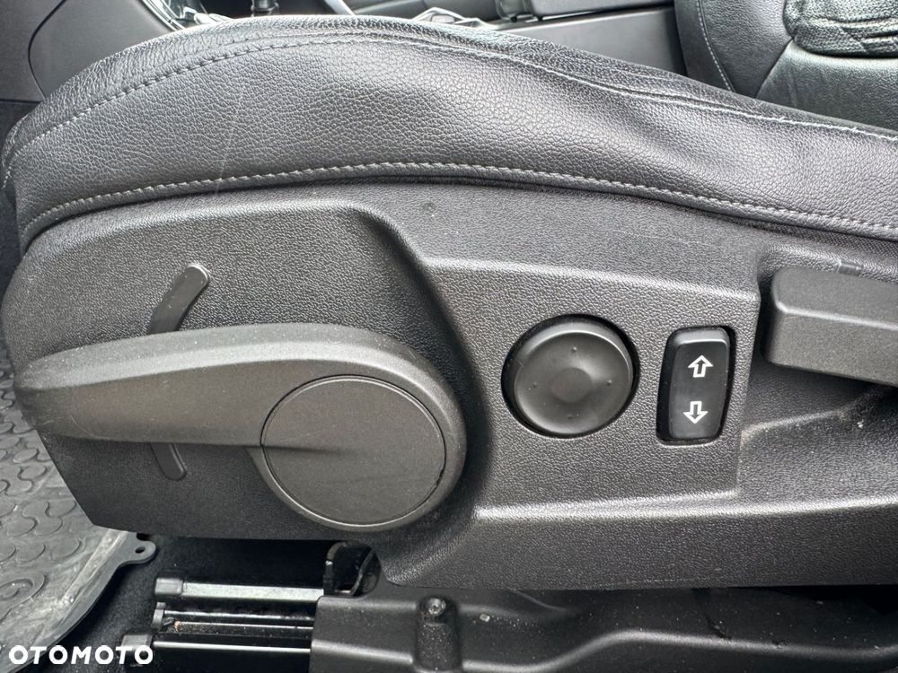 Opel Insignia - 13