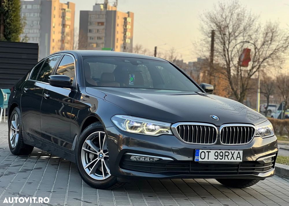 BMW Seria 5 530i Aut. Luxury Line - 2