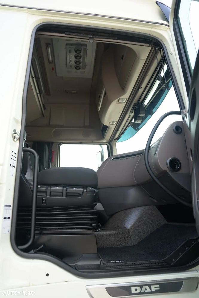 DAF XF 530 / RETARDER / I-PARK COOL / CABINĂ SUPER SPACE / - 37