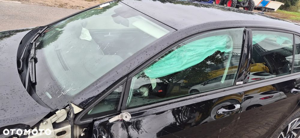 Volkswagen Golf - 24