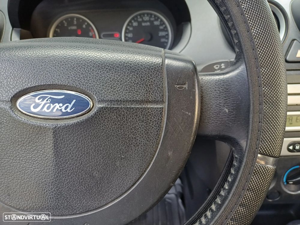 Ford FIESTA 1.4 TDCI VAN - 80 CV - POSSIBILIDADE DE CRÉDITO - 25
