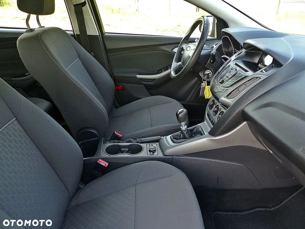 Ford Focus 1.0 EcoBoost Start-Stopp-System TREND - 26