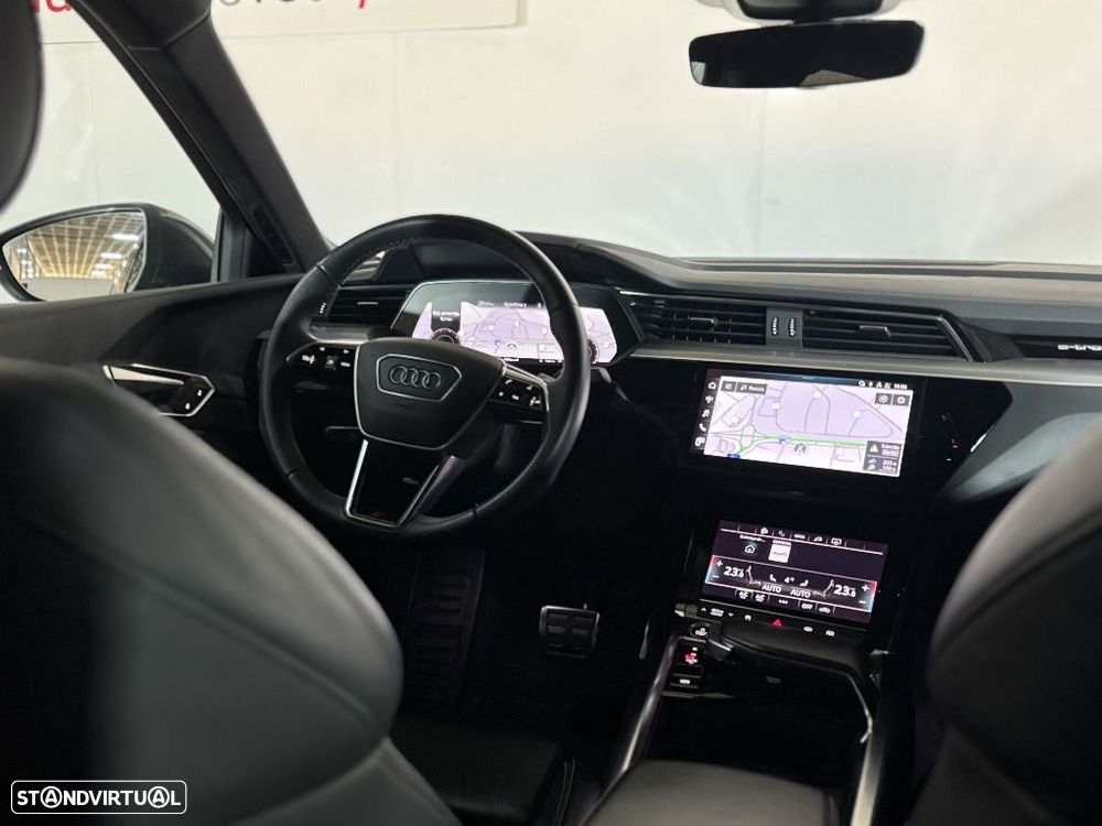 Audi Q8 e-Tron Sportback 50 quattro S line - 12