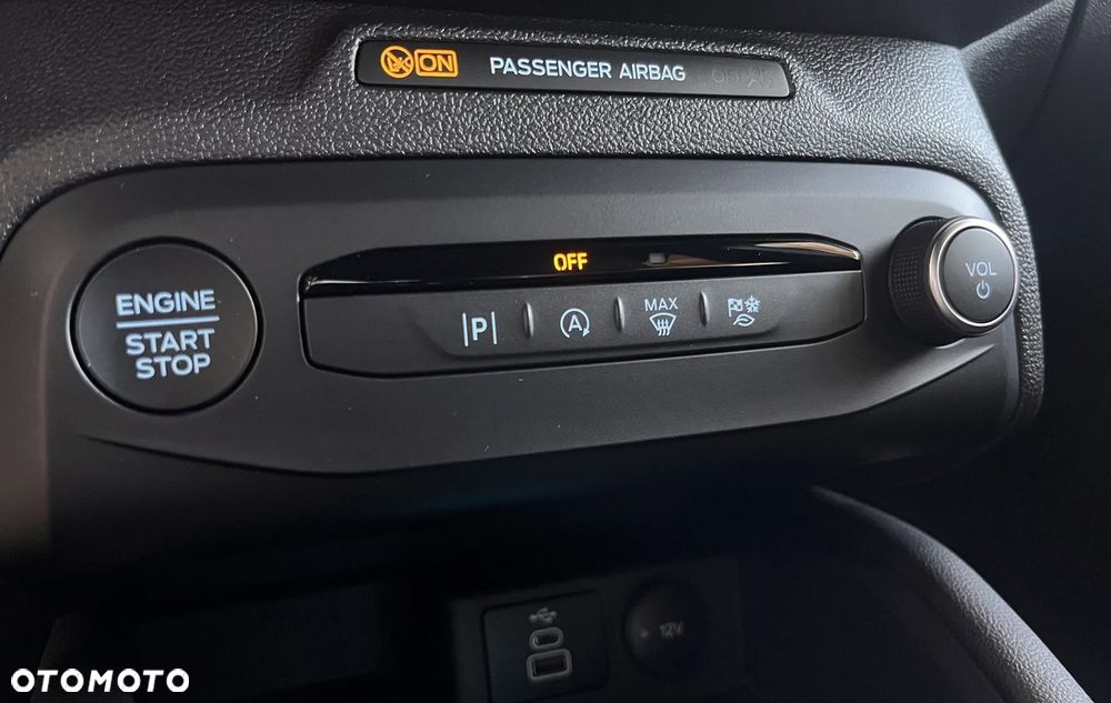 Ford Focus 1.0 EcoBoost Hybrid ST-LINE X - 18