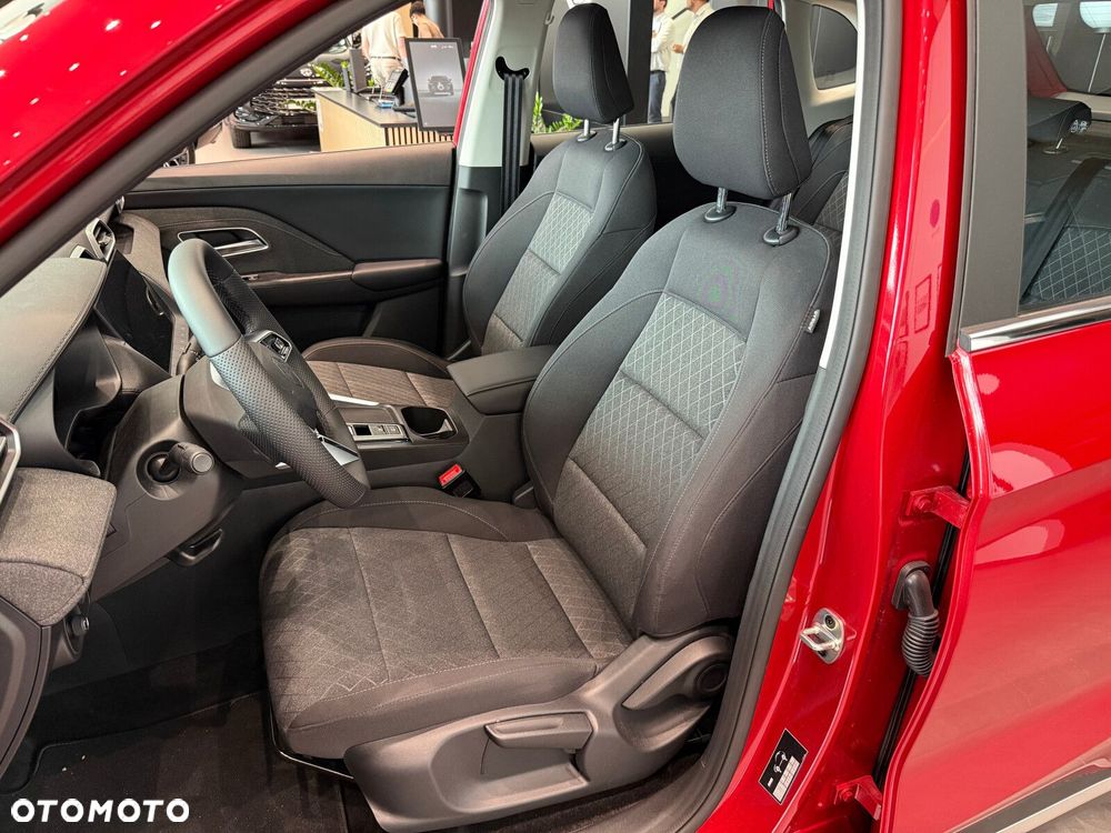 MG ZS Hybrid+ - 10