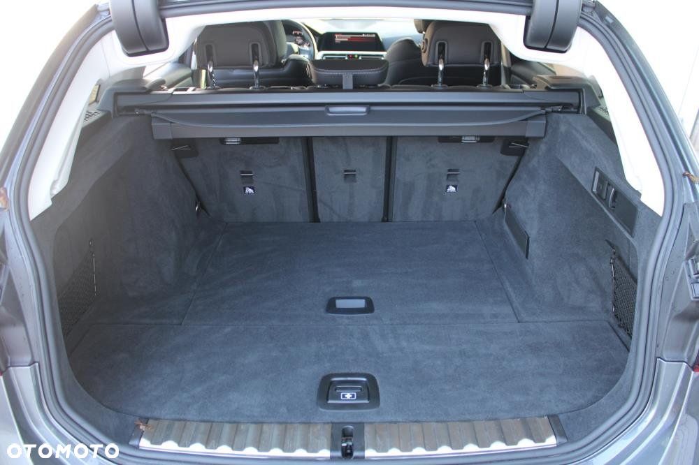 BMW Seria 3 - 36