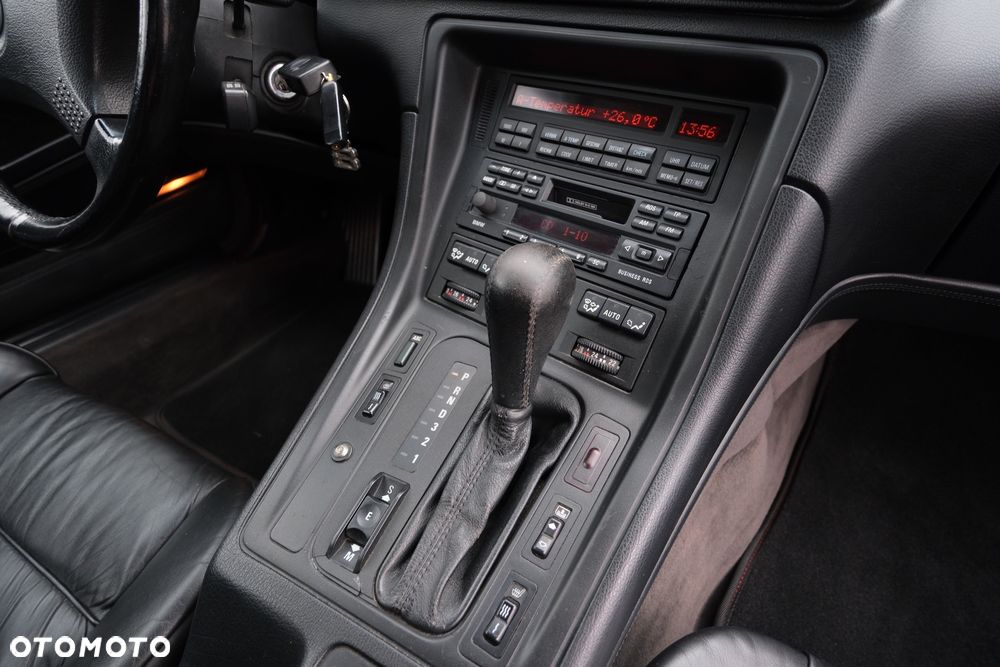 BMW Seria 8 - 15