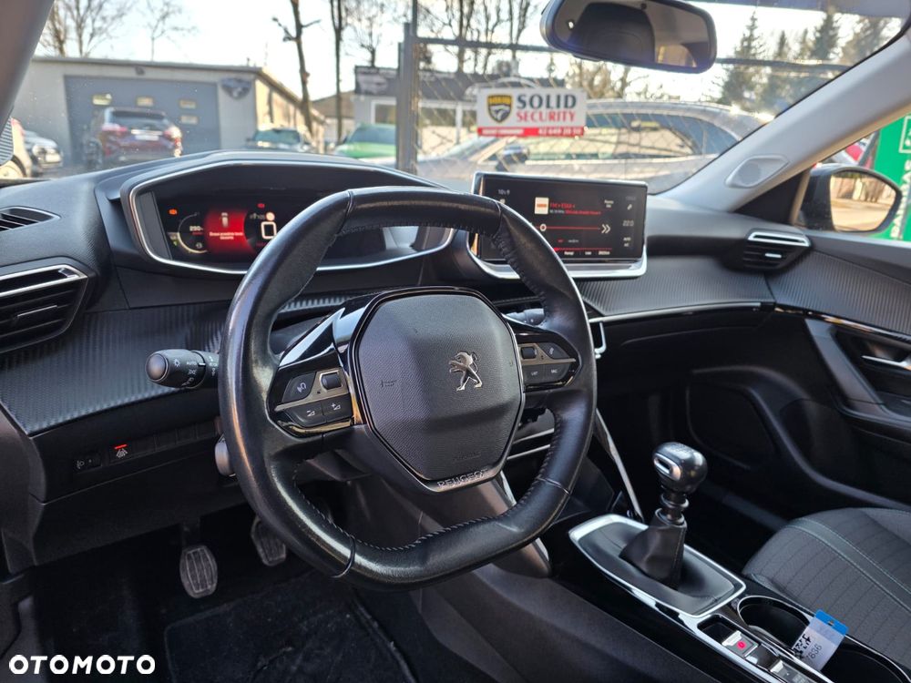 Peugeot 2008 PureTech 100 Stop&Start Allure - 19