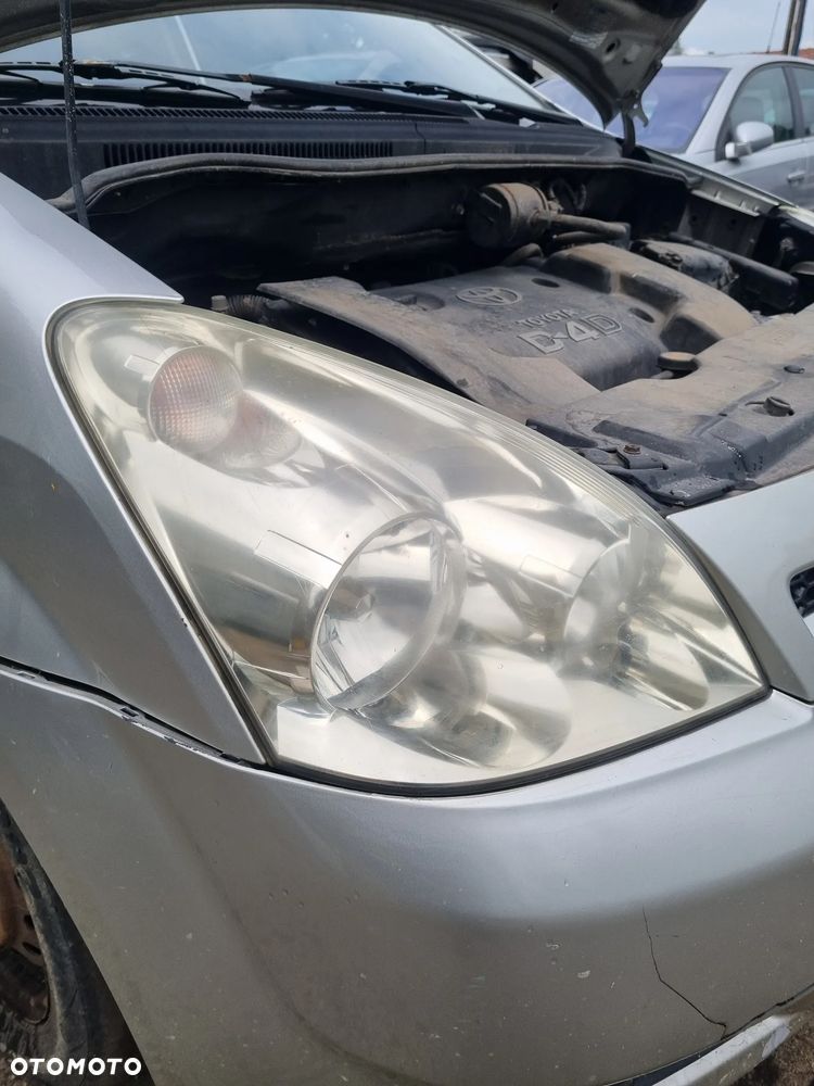 TOYOTA COROLLA VERSO II 04-07 2004 r. lampa prawy przód prawa przednia EU * - 3