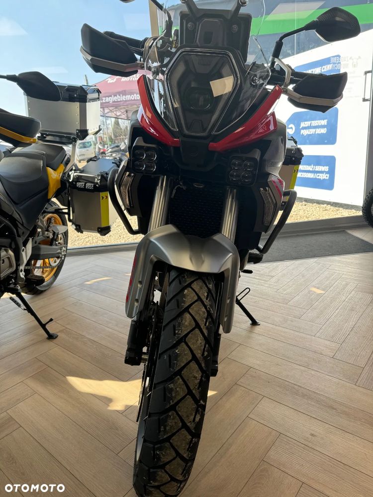 QJMOTOR SRT 600SX - 27