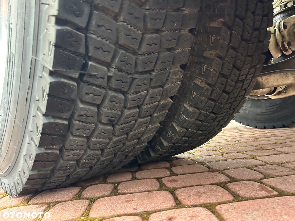 Volvo FH 500 *GLOBETROTTER* NA PODUCHACH* KLIMA POSTOJOWA* NAVI* LODÓWKA* KOŁA NOWE* XENON* HYDRAULIKA DWUOBWODOWA* OBSZYTY ŚRODEK* Z FRANCJI - 7