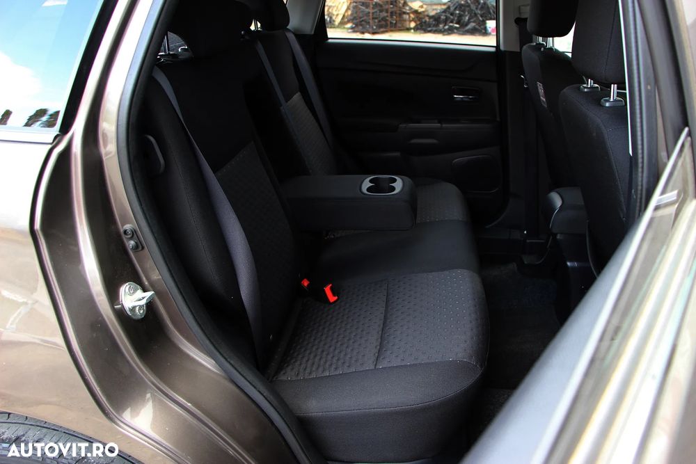 Mitsubishi ASX 1.8 DI-D 4WD Intense - 9