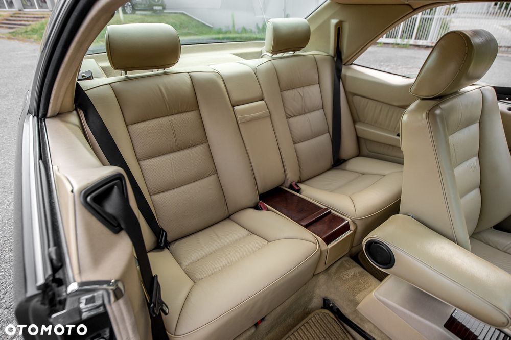 Mercedes-Benz W124 (1984-1993) - 20