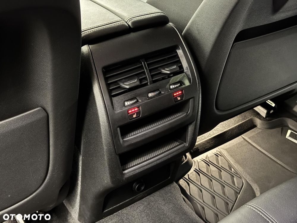 BMW X6 xDrive30d mHEV - 23