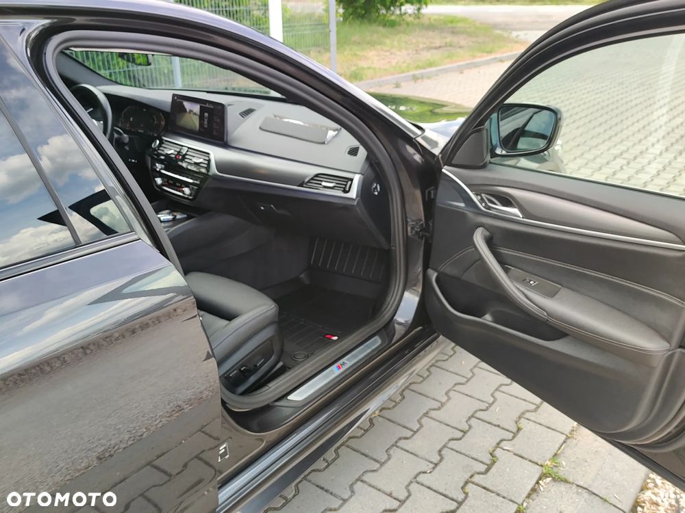 BMW Seria 5 520i mHEV M Sport sport - 7