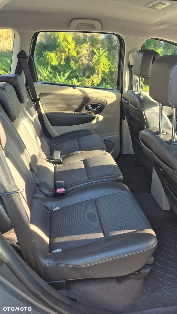 Renault Scenic - 7