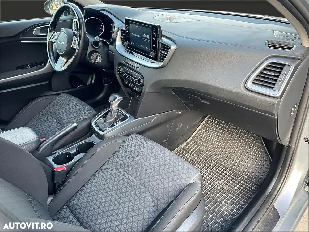 Kia Ceed 1.5 T-GDI DCT7 OPF Spirit - 33