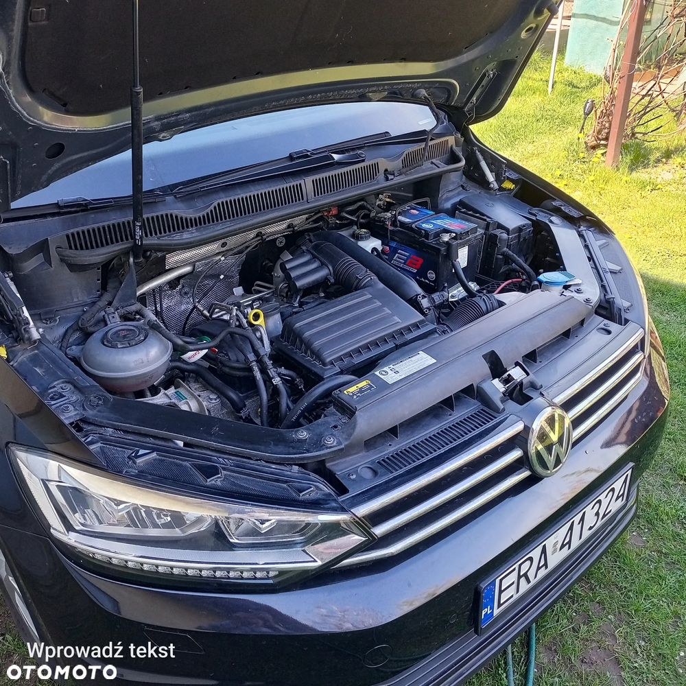 Volkswagen Touran - 16