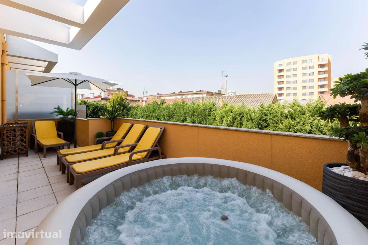 Moradia T3 Ermesinde, Valongo. Suite com terraço e jacuzzi. - Grande imagem: 2/45