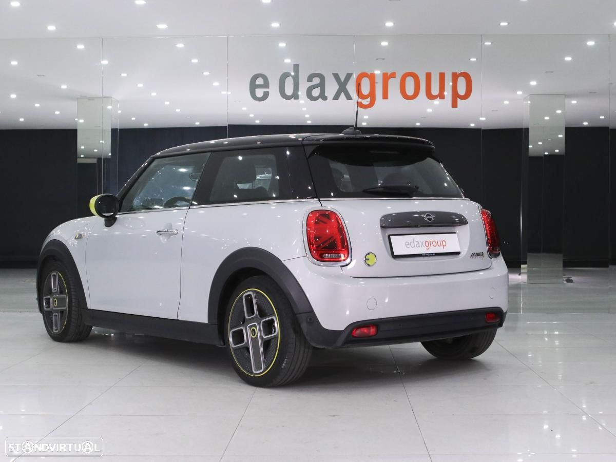 MINI 3 Portas Cooper SE - 4