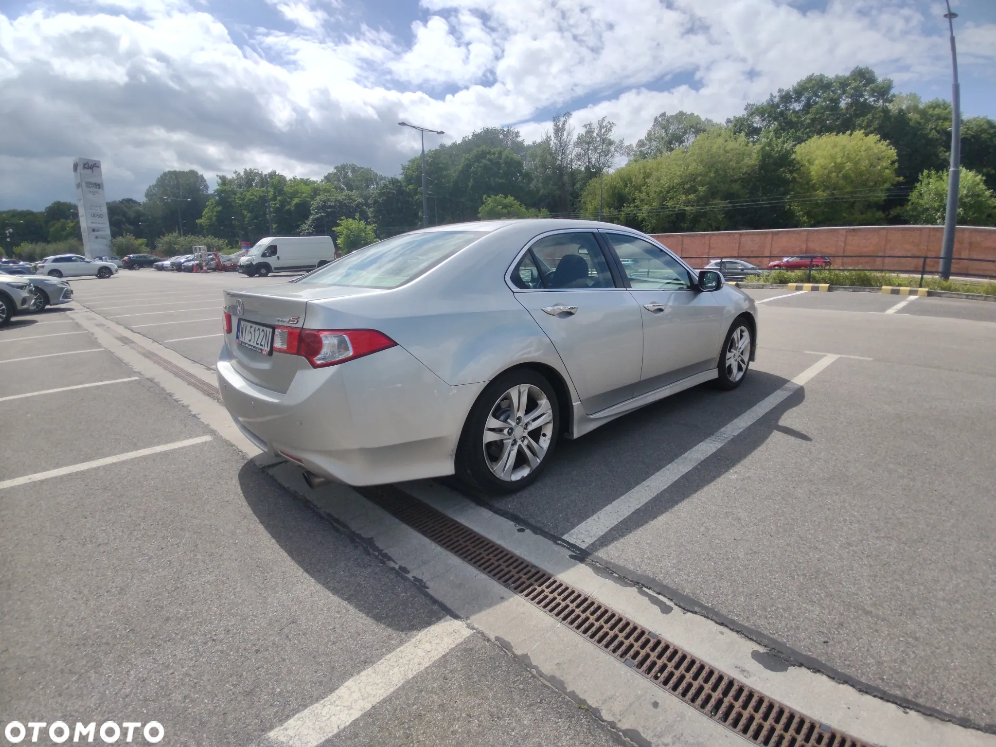 Honda Accord - 4