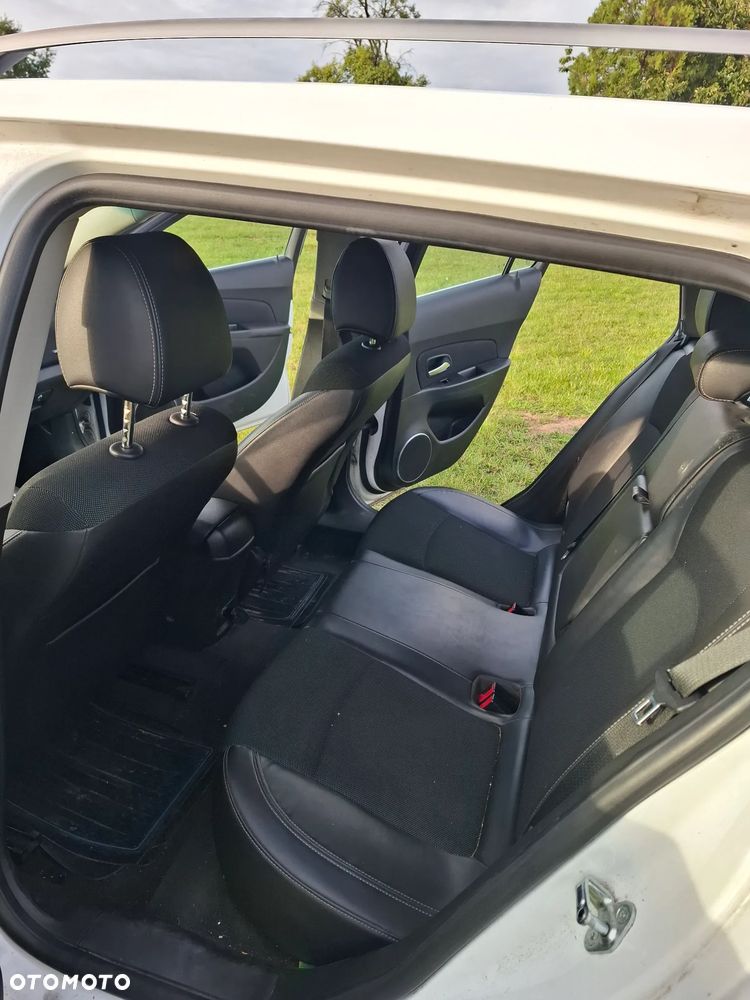 Chevrolet Cruze 2.0 D LT+ - 9