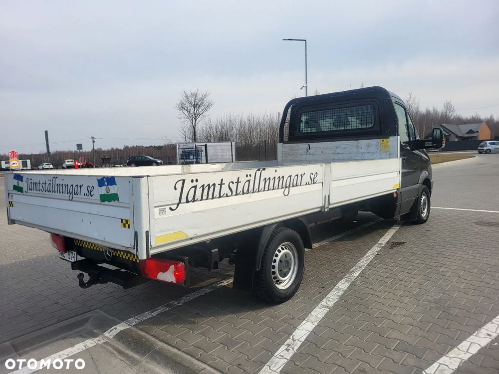 Mercedes-Benz Sprinter - 13