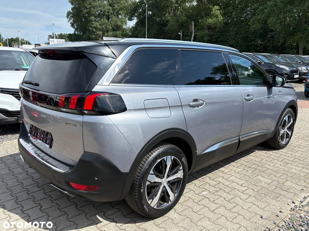 Peugeot 5008 - 3