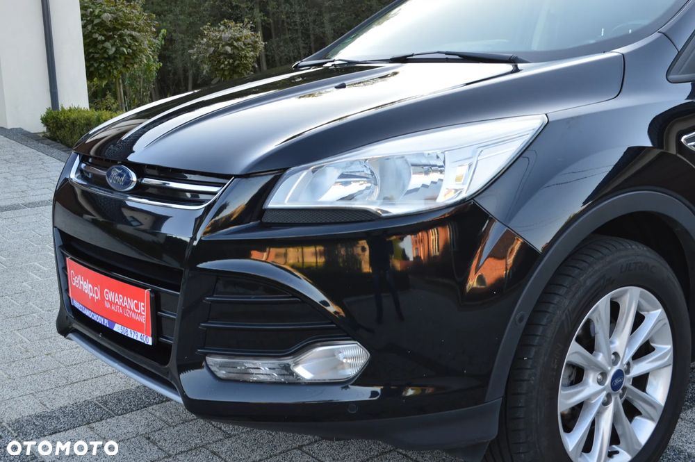 Ford Kuga 1.5 EcoBoost 2x4 Titanium - 16