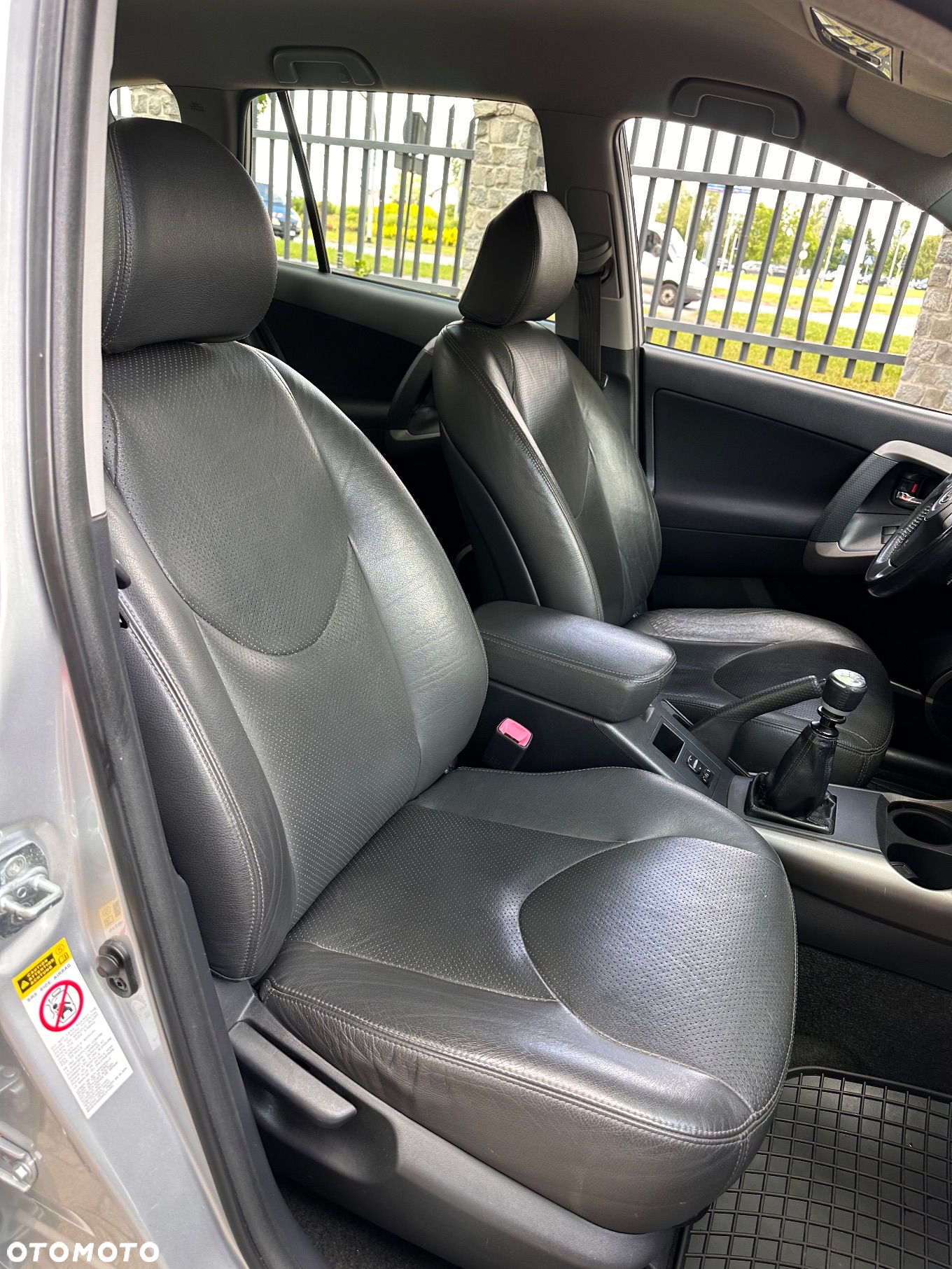 Toyota RAV4 2.2 D-CAT Sol - 11