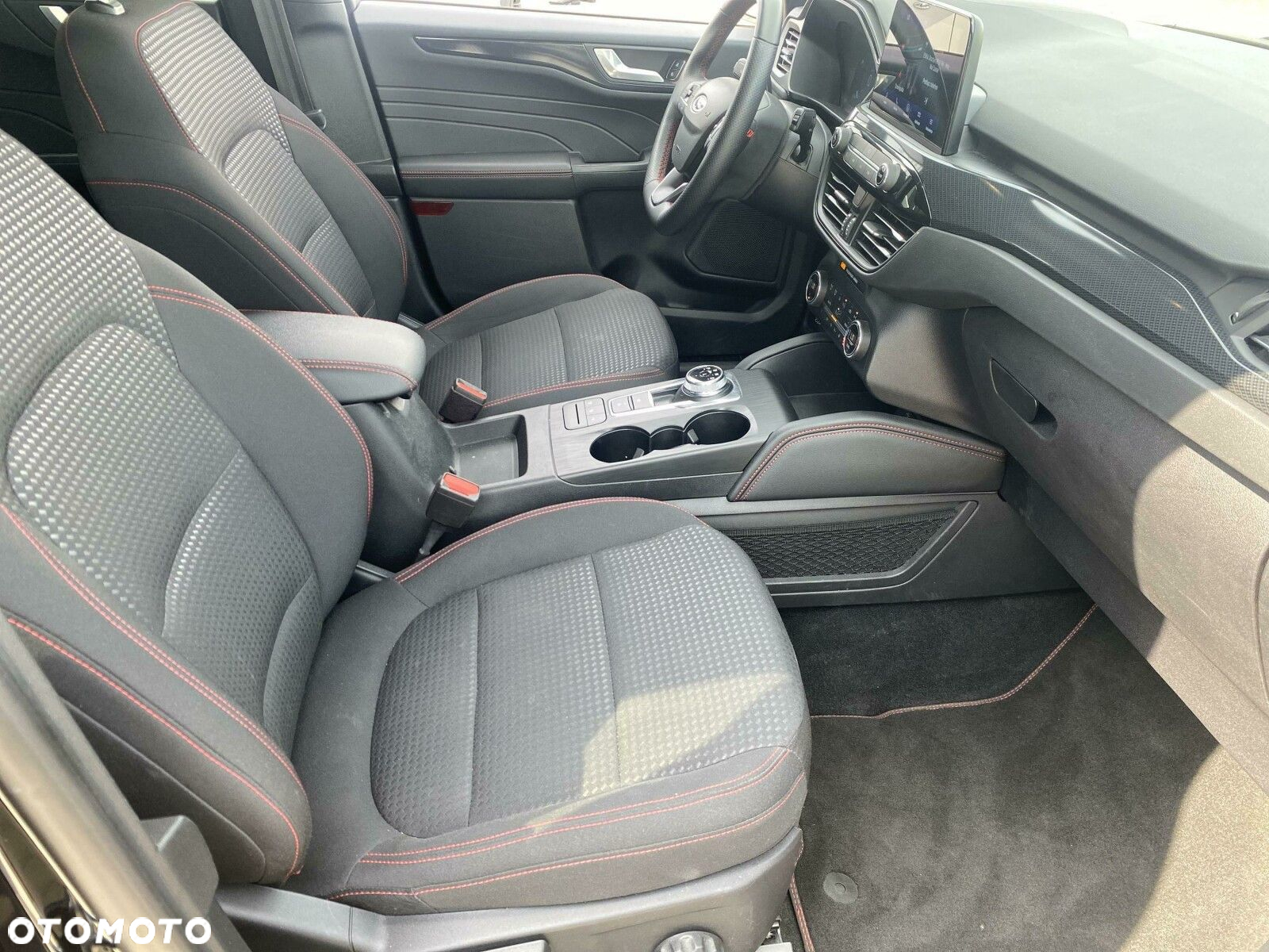 Ford Kuga - 14