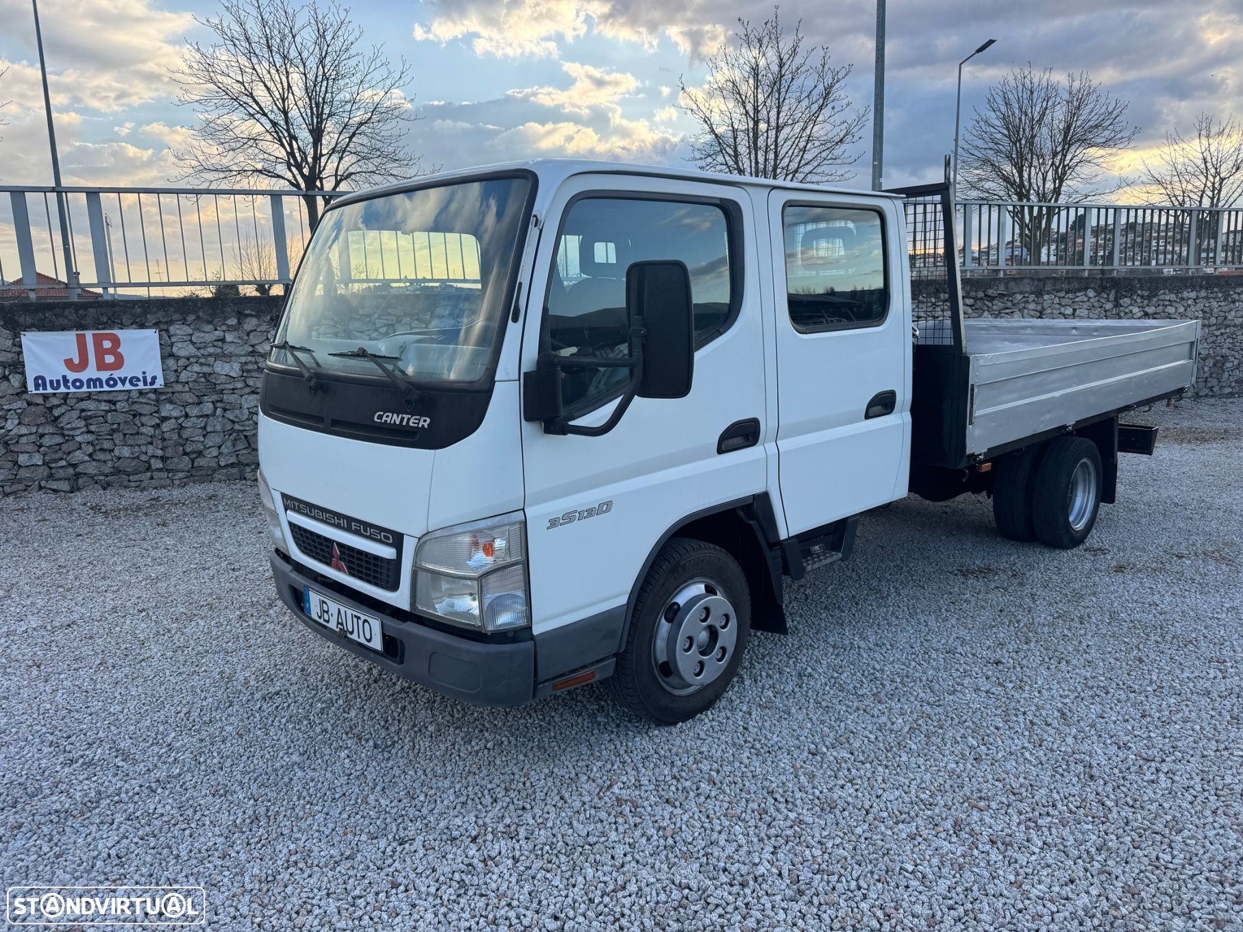 Mitsubishi Canter Fuso 3S13 3.0DI-D 6LUG Ligeira Nacional - 1