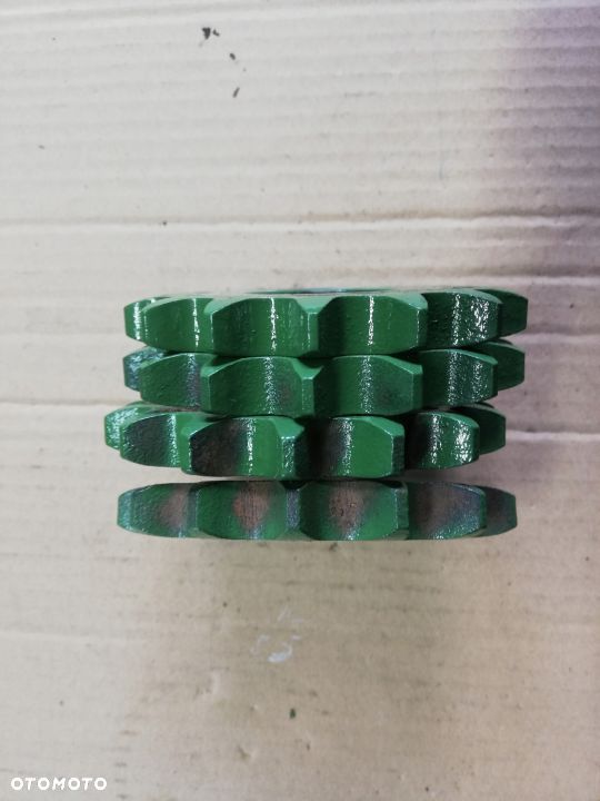 ZĘBATKA Z-15 40 mm PRASA JOHN DEERE Maxicut 592 08 - 2