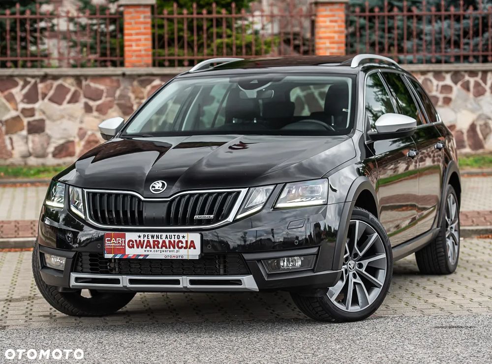 Skoda Octavia Scout 2.0 TDI 4x4 DSG - 11