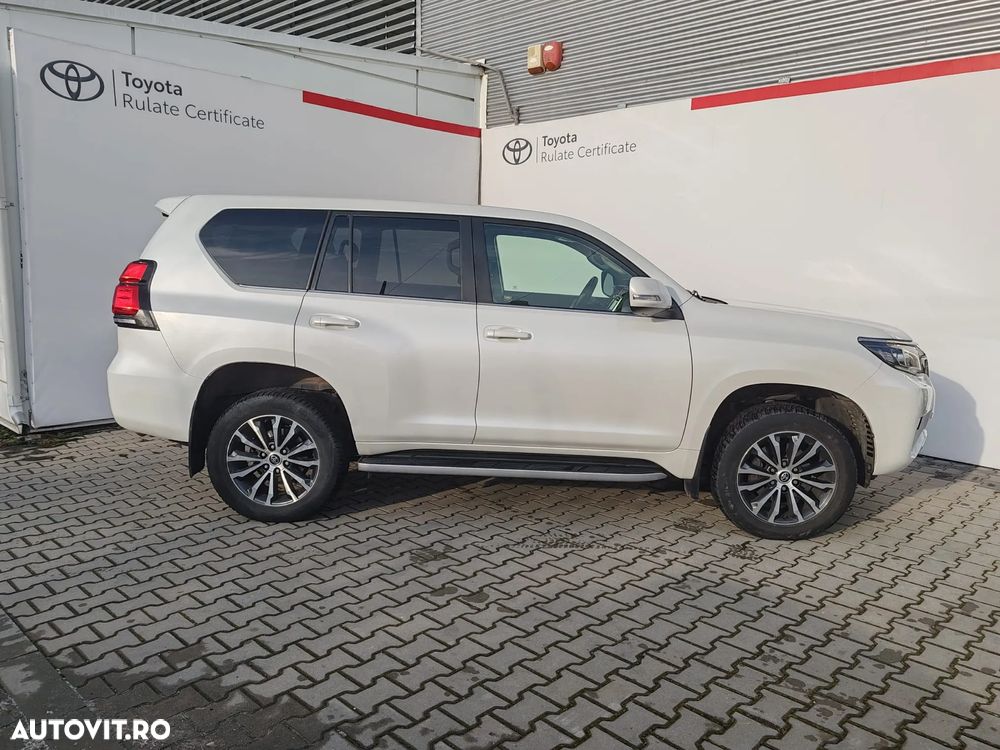 Toyota Land Cruiser 2.8 D-4D Automatik Comfort - 3