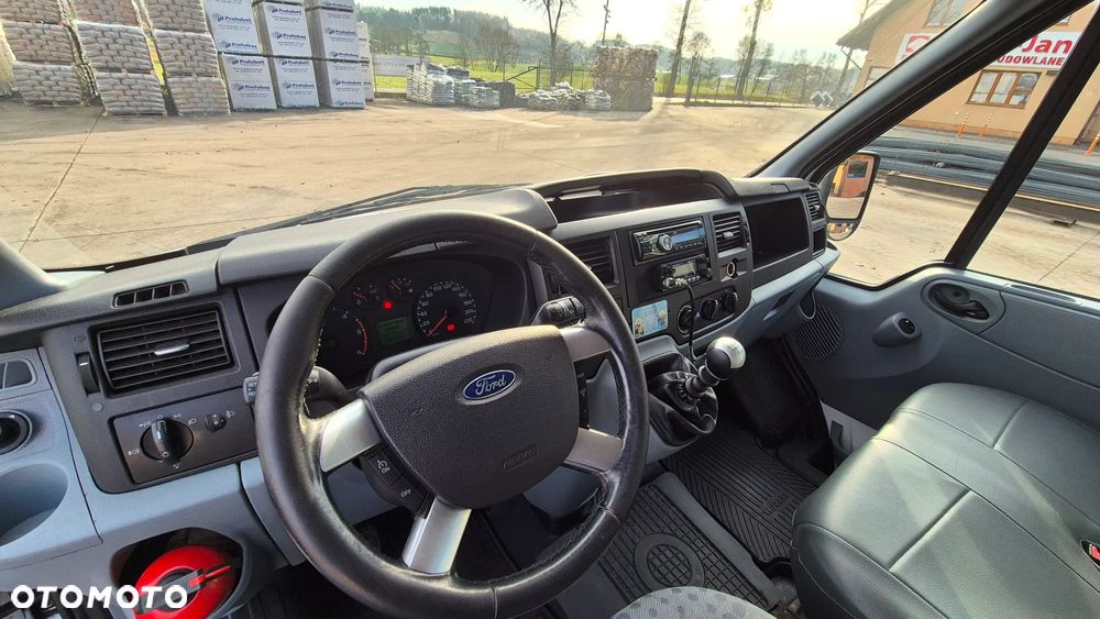 Ford Transit - 7