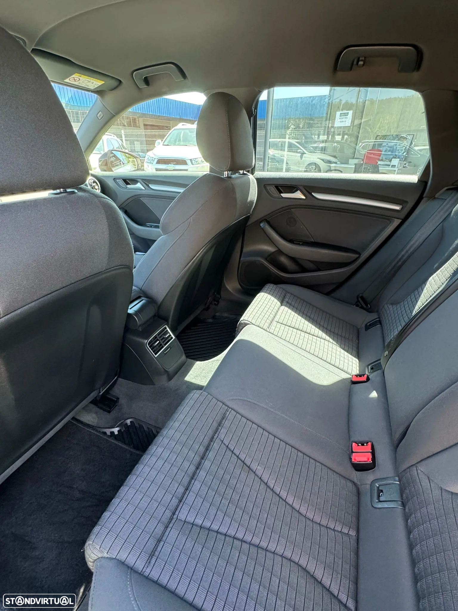 Audi A3 Sportback 1.6 TDI S-line - 11