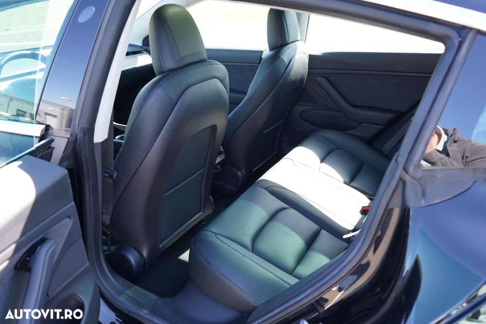 Tesla Model 3 Langstreckenbatterie Allradantrieb Dual Motor - 17