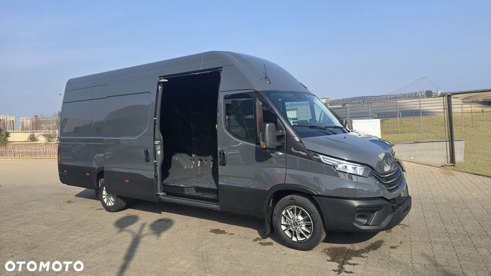 Iveco Daily 35S18HA8V Furgon 180KM Automat - 9