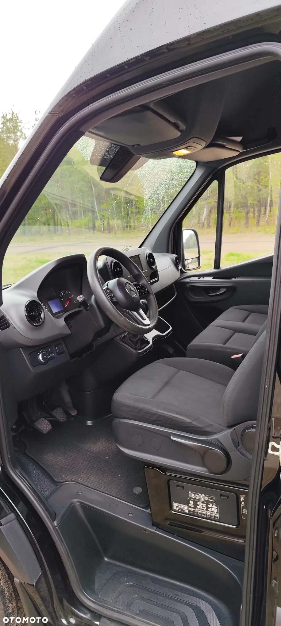 Mercedes-Benz Sprinter - 10