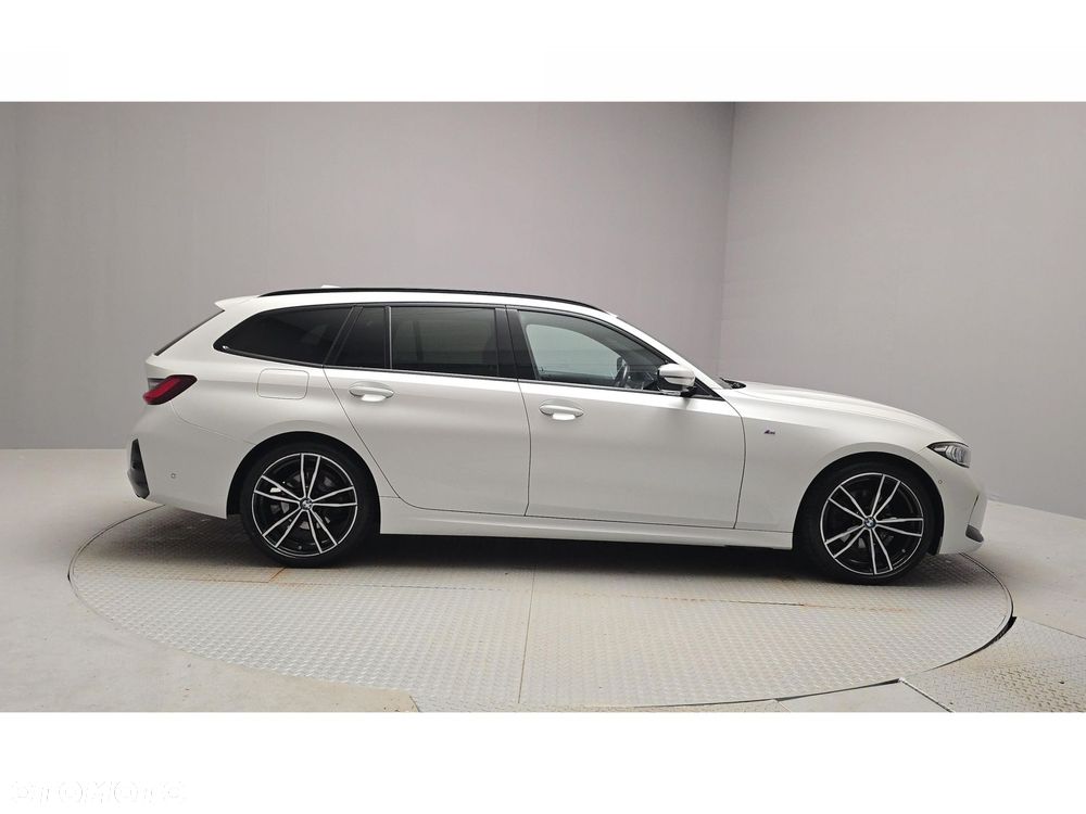 BMW Seria 3 320d xDrive M Sport sport - 6
