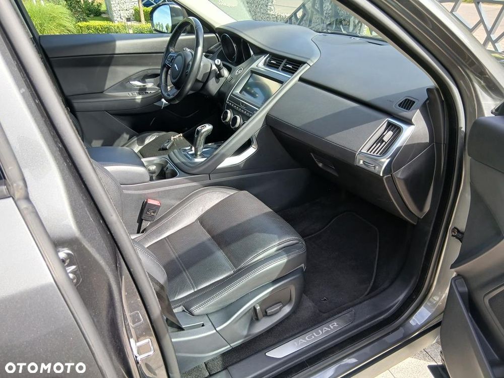 Jaguar E-Pace 2.0 i4P AWD SE - 21