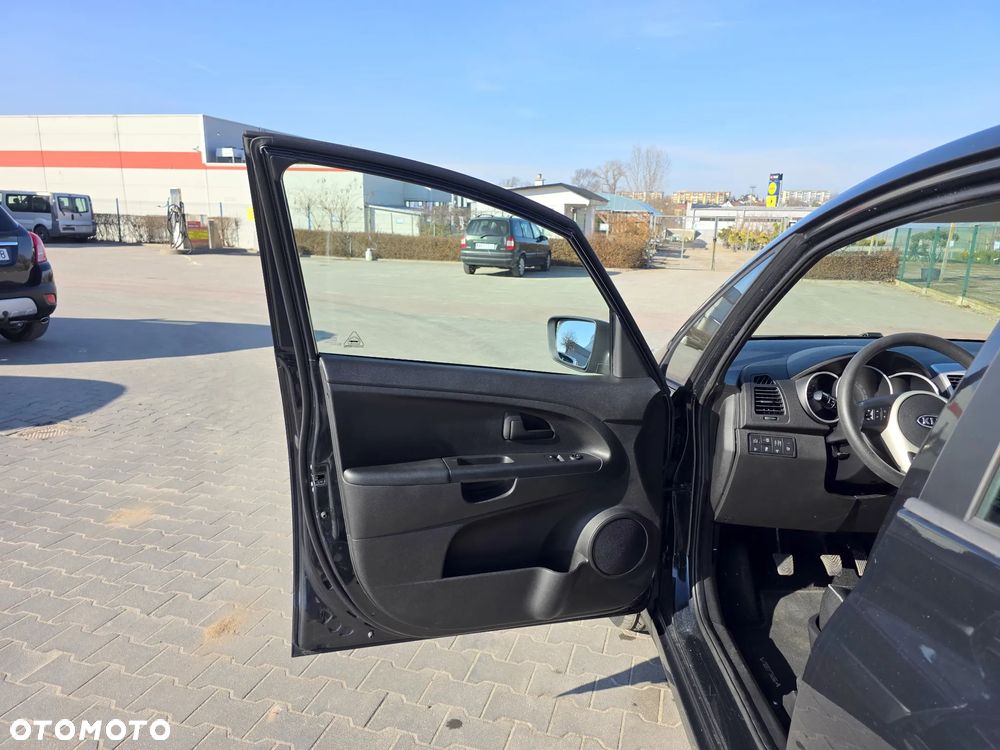 Kia Venga 1.4 CVVT ISG Vision - 10