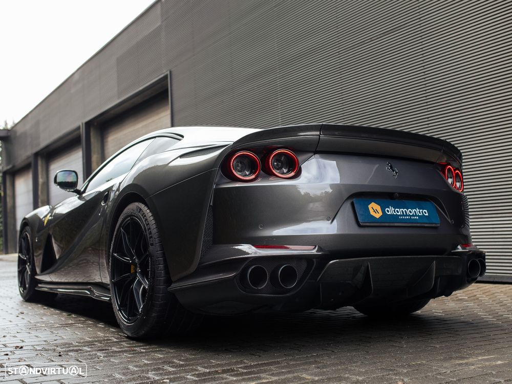 Ferrari 812 Superfast Standard - 18