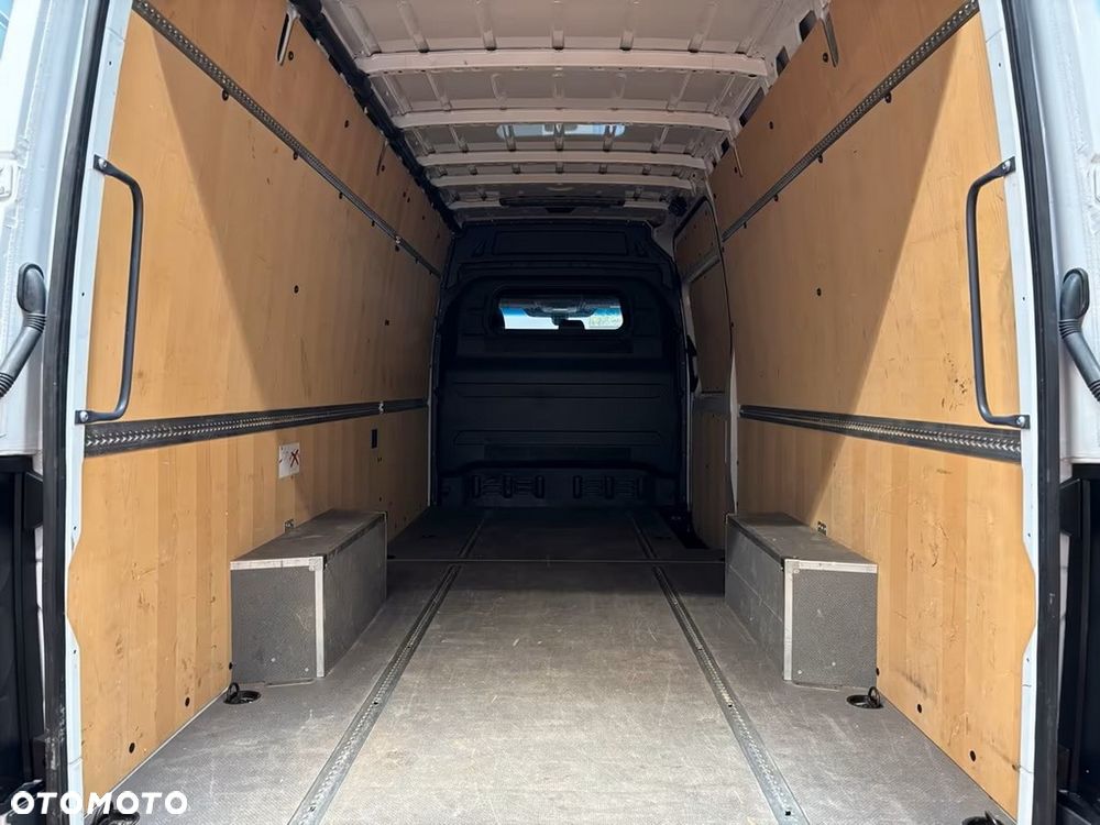 Mercedes-Benz Sprinter - 7