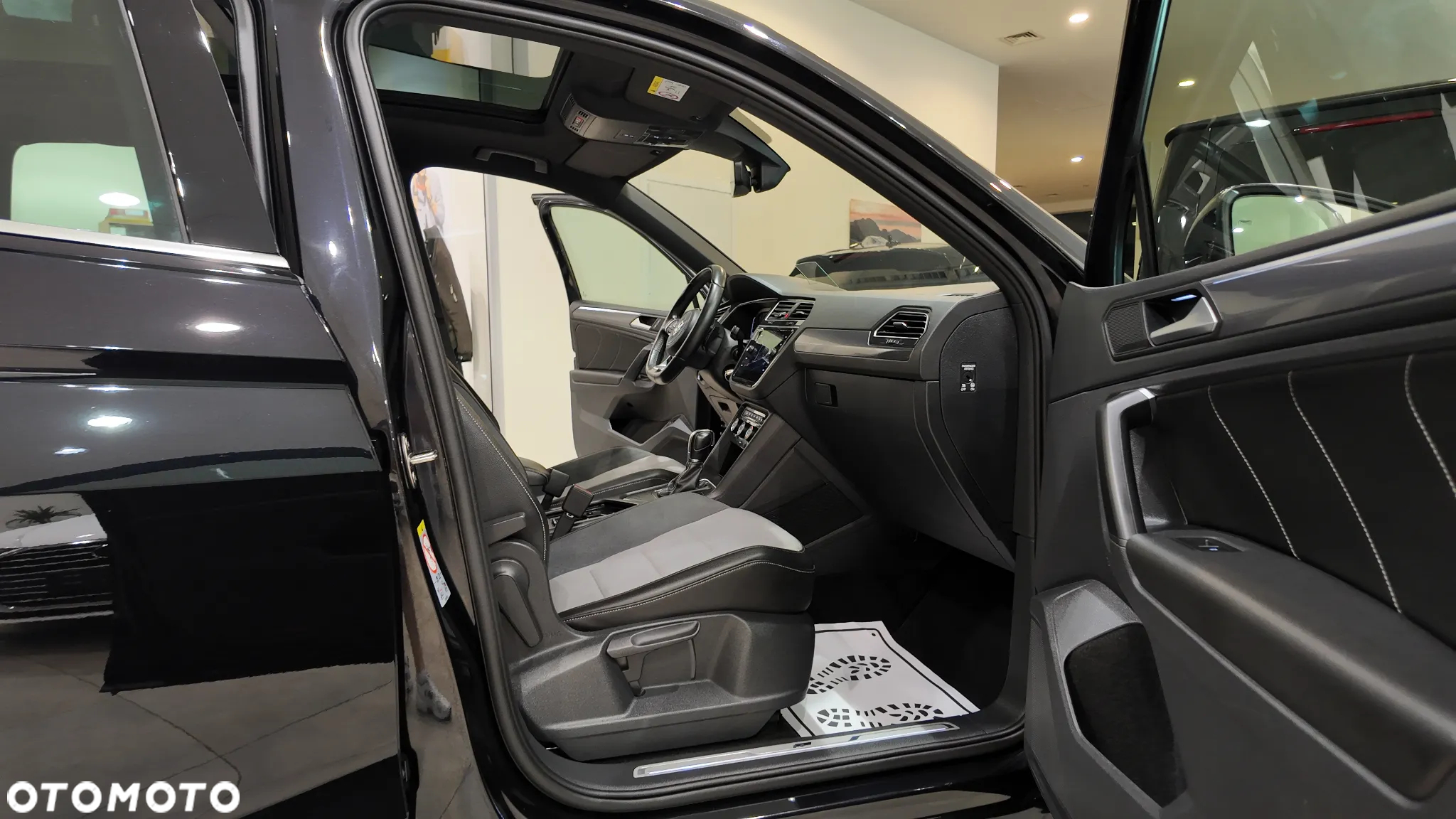 Volkswagen Tiguan 2.0 TDI SCR DSG R-Line - 34