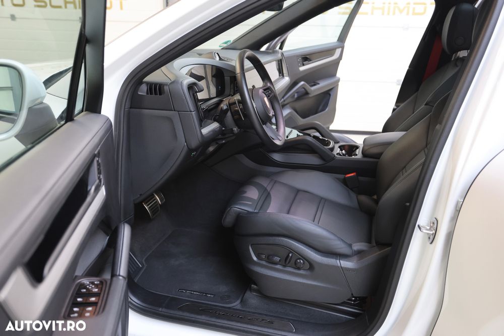 Porsche Cayenne Coupe E-Hybrid Tiptronic S Black Edition - 37